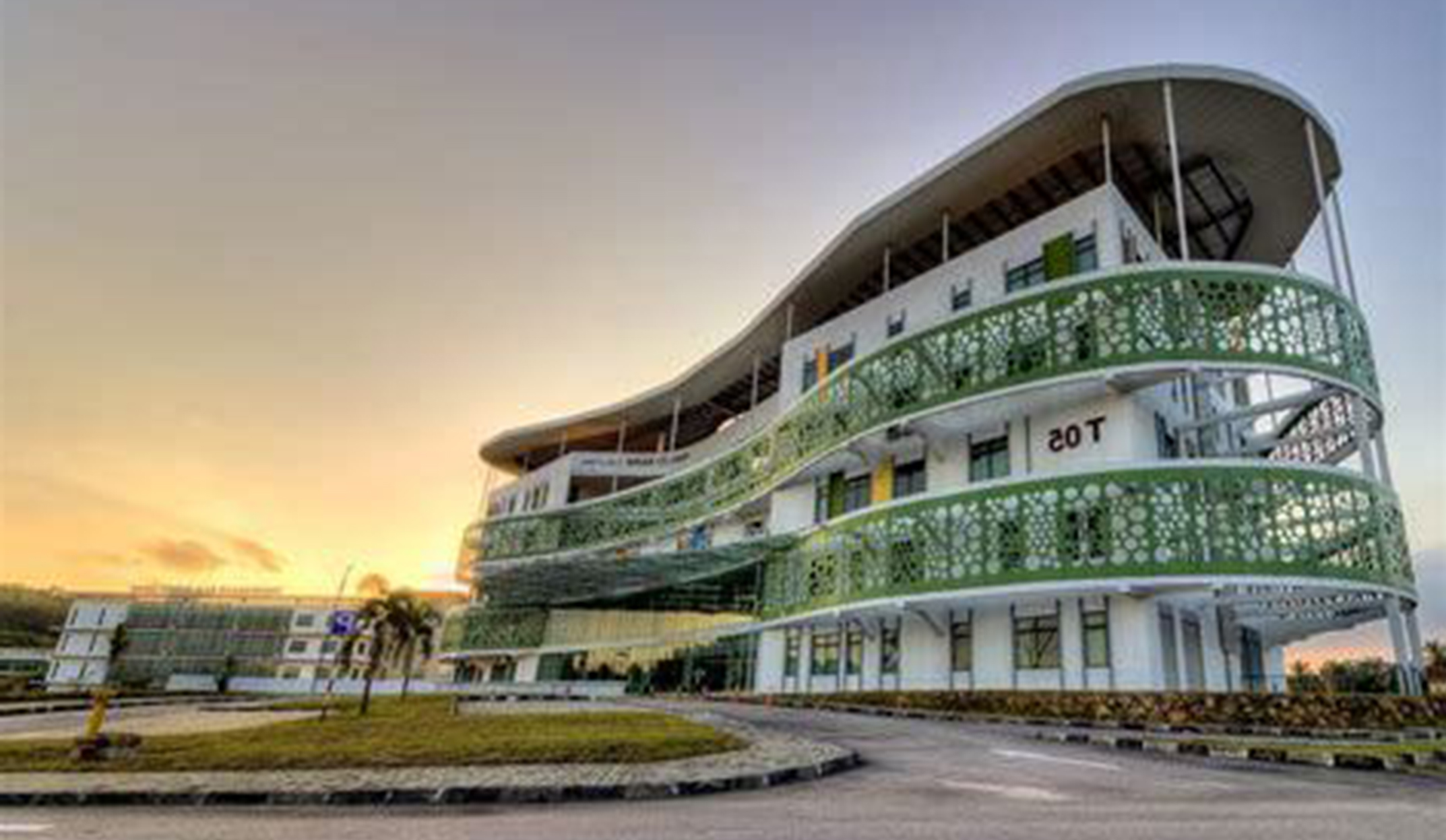 Universiti Teknologi Malaysia (UTM)