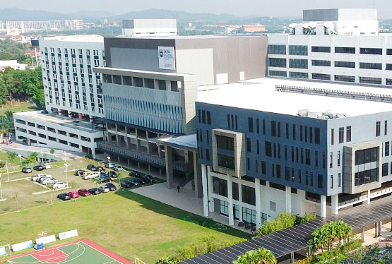 University of Wollongong (UOW)